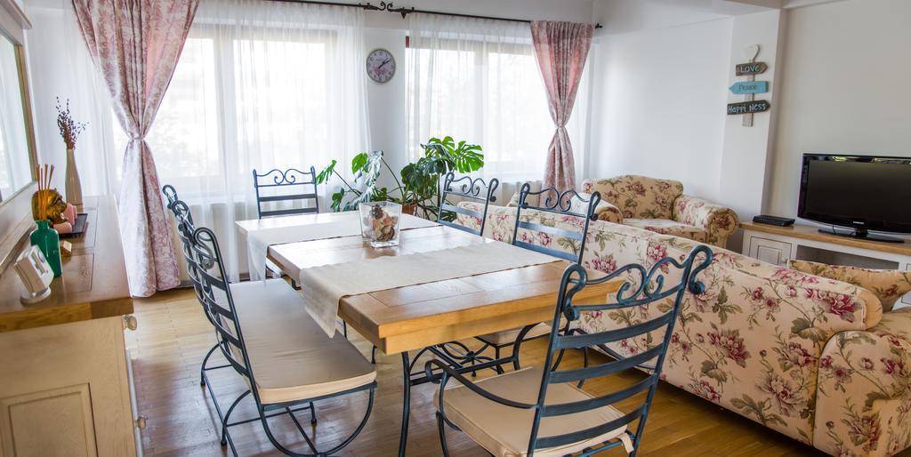 Silvia'S Apartment Voluntari Екстер'єр фото
